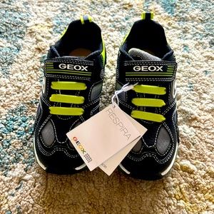 Brand new GEOX J. Bayonyc Shoes